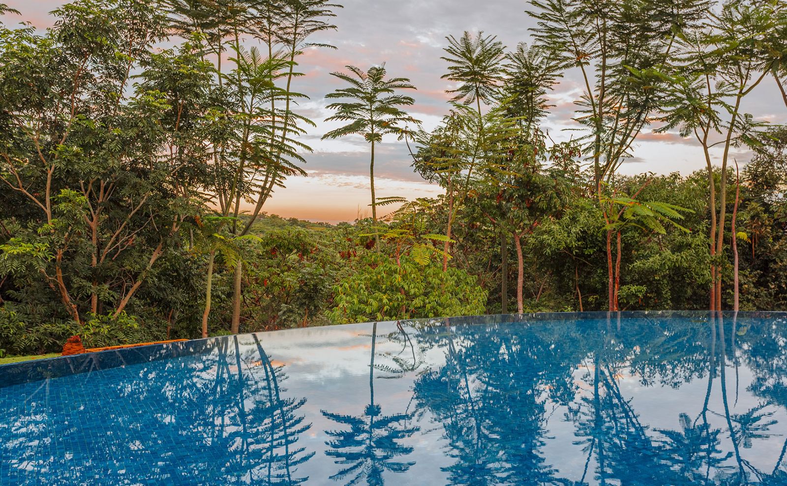 Piscina Infinitus